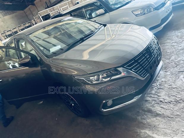 Toyota Premio 1.8 AWD 2017 Gray