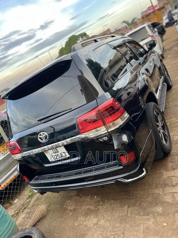 Toyota Land Cruiser Prado 2015 Black