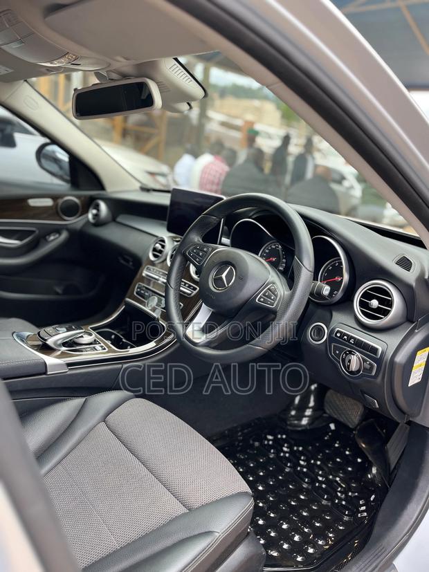 Mercedes-Benz C200 2016 Silver