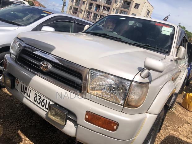 Toyota Hilux Surf 2008