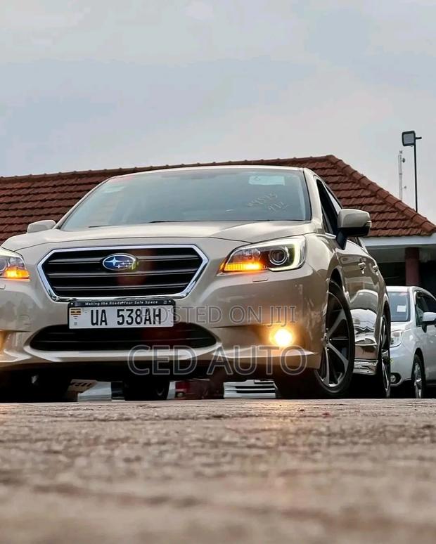 Subaru Legacy 2016 Gold
