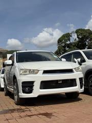 Mitsubishi Outlander 2012 White for sale