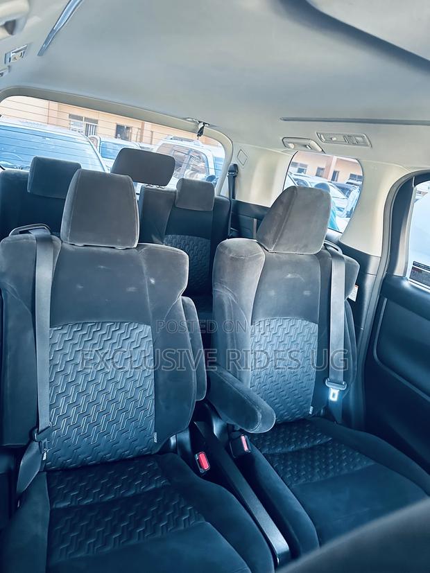 Toyota Alphard 2017 Black