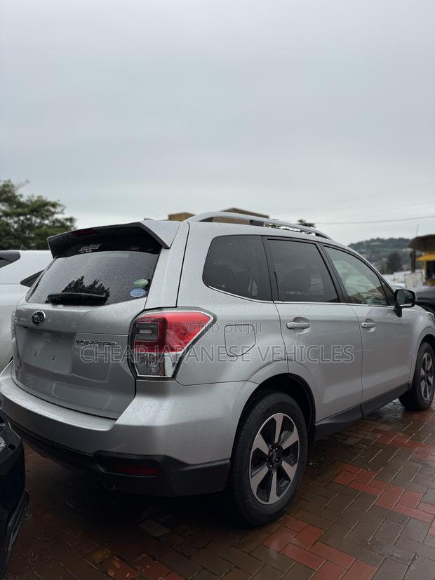 Subaru Forester 2017 Silver