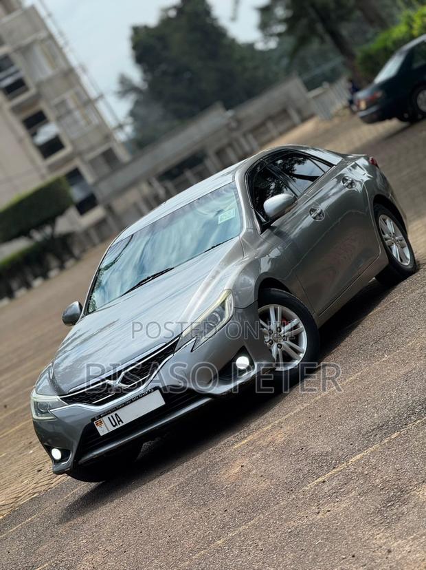 Toyota Mark X 2012 Gray