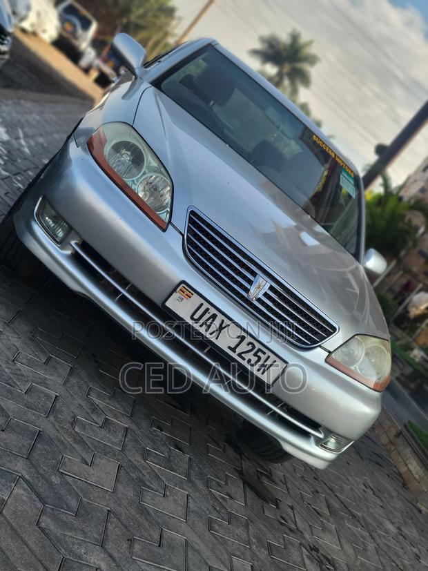 Toyota Mark II 2002 Silver