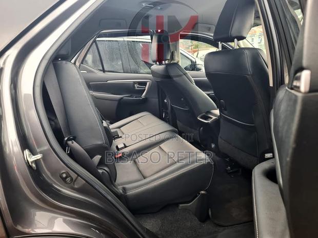 Toyota Fortuner 2.4 D AWD 2021 Gray