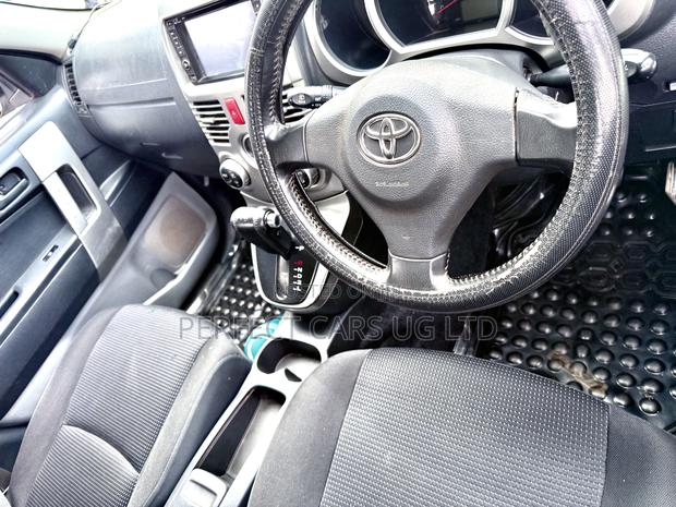 Toyota Rush 1.5 AWD 2009 Gray