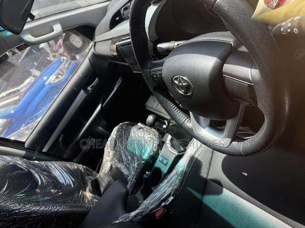 Toyota Hilux Revo Double Cab Deisel 2.8 AWD 2019 Gray
