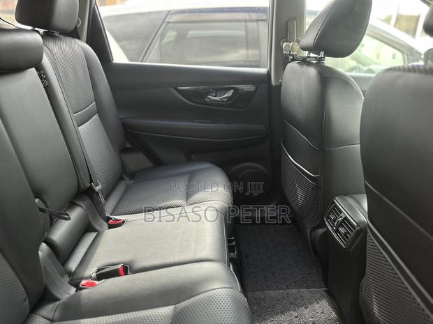 Nissan X-Trail 2.0 Petrol FWD 2017 Silver
