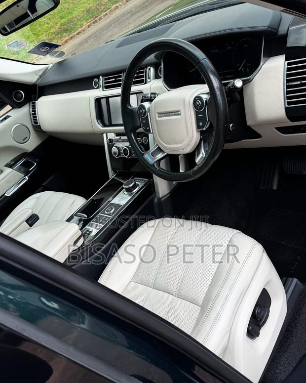 Land Rover Range Rover Vogue 2016 Black