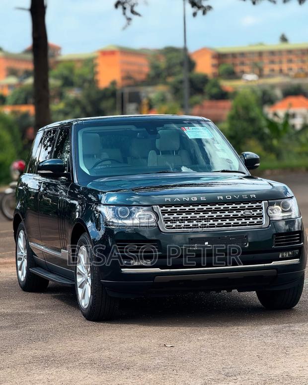 Land Rover Range Rover Vogue 2016 Black