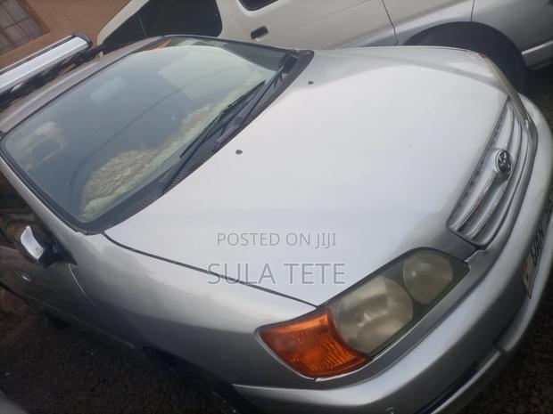 Toyota Ipsum 1999 Silver