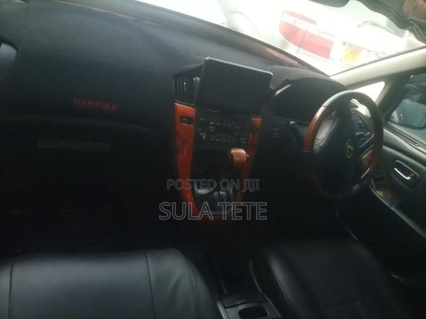 Toyota Harrier 3.0 V6 1998 Black