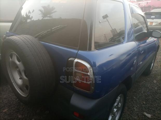 Toyota RAV4 Cabriolet 1998 Blue