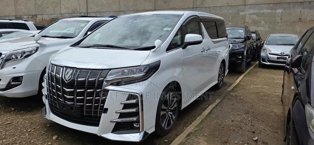 Toyota Alphard 2020 White