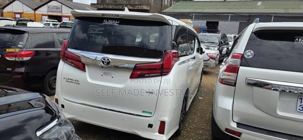 Toyota Alphard 2020 White