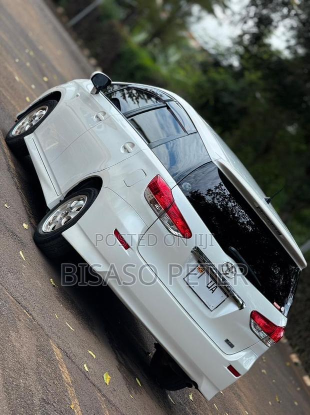 Toyota Wish 2012 White