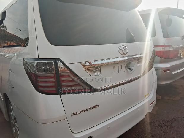 Toyota Alphard 2012 Pearl
