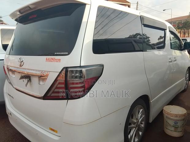 Toyota Alphard 2012 Pearl