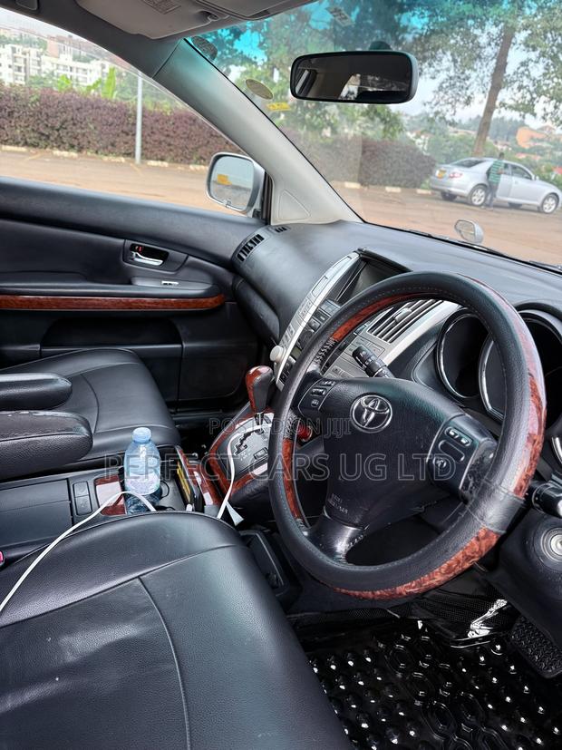 Toyota Harrier 2.4 2009 Gray