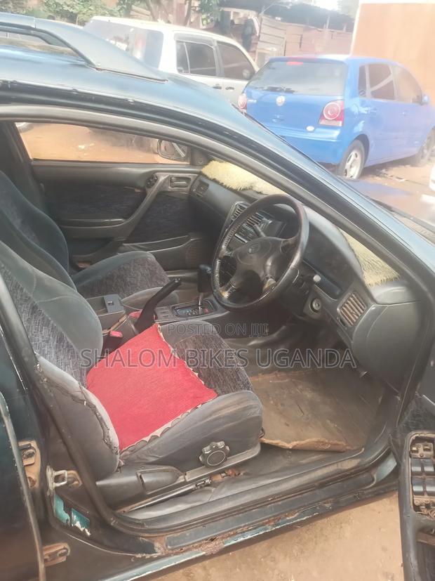 Toyota Caldina 2003 Black
