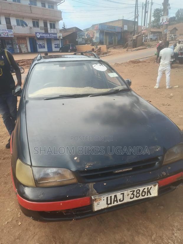 Toyota Caldina 2003 Black