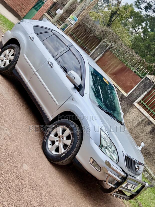 Toyota Harrier 2.4 2010 Silver