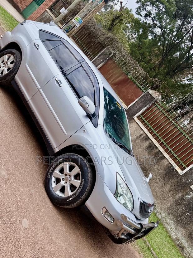 Toyota Harrier 2.4 2010 Silver