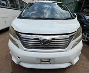 Toyota Vellfire 2009 White for sale