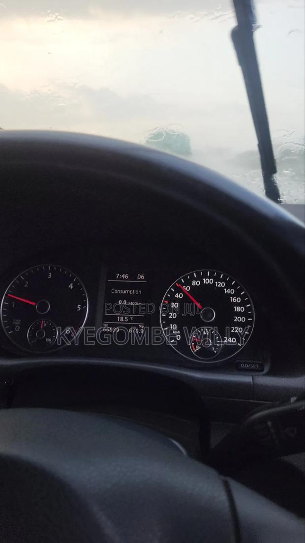 Volkswagen Touran 2014 White