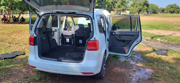 Volkswagen Touran 2014 White