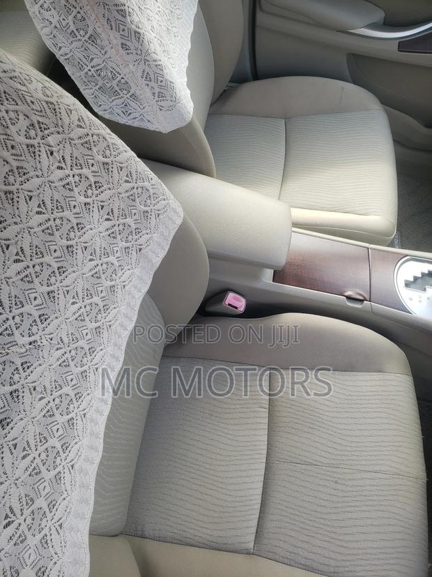 Toyota Premio 1.8 AWD 2011 Silver