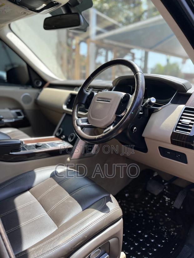 Land Rover Range Rover Vogue 2016 Black