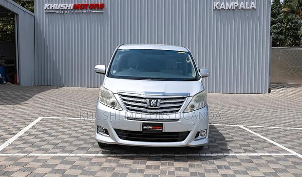 Toyota Alphard 2.4 Petrol FWD 2012 Silver