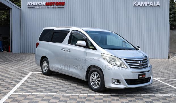 Toyota Alphard 2.4 Petrol FWD 2012 Silver