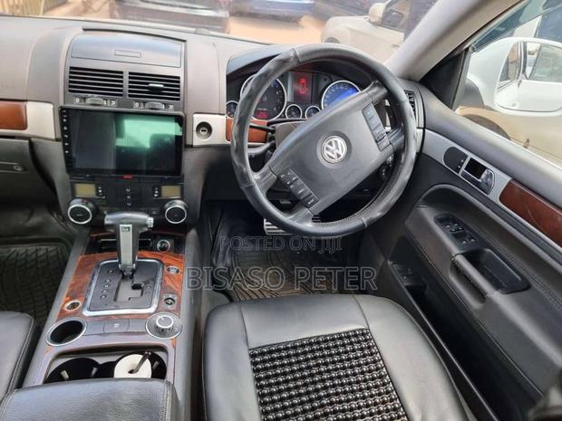 Volkswagen Touareg 2010 White