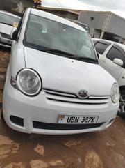 Toyota Sienta 2005 White for sale