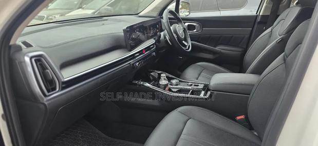 Kia Sorento 2024 White