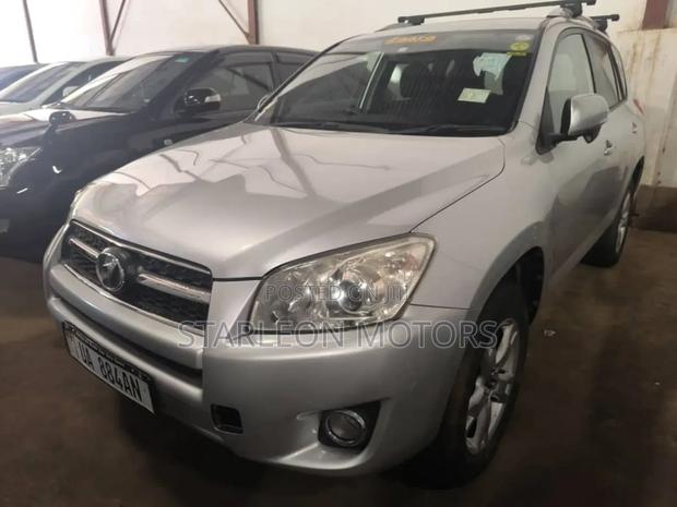 Toyota RAV4 2.5 4x4 2010 Silver