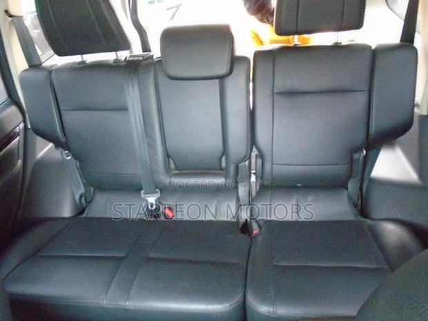 Mitsubishi Pajero 2012 Pearl