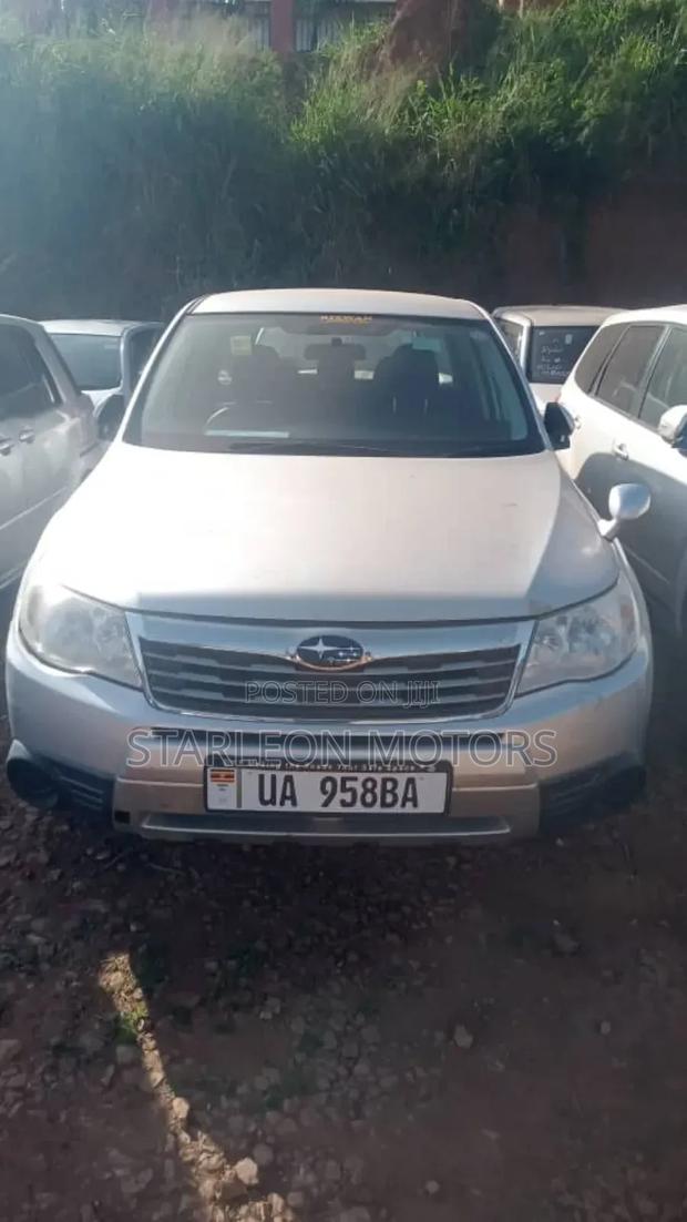 Subaru Forester 2010 Silver