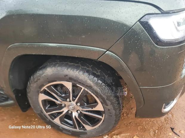 Toyota Land Cruiser 2014 Green