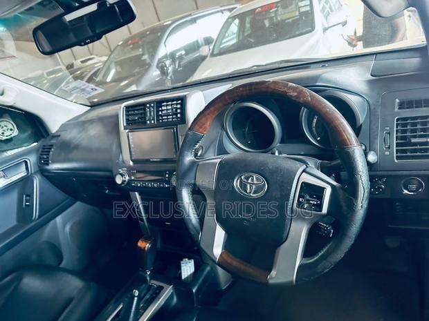 Toyota Land Cruiser Prado 2.7 i 2012 Black