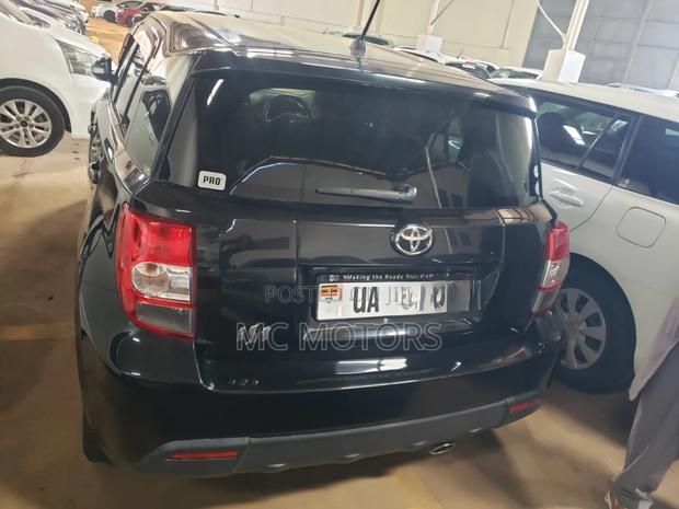 Toyota IST 2011 Black