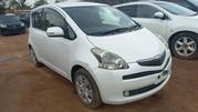 Toyota Ractis 1.5 AWD 2010 White for sale