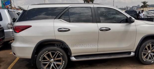 Toyota Fortuner 2.8 D AWD 2017 Silver