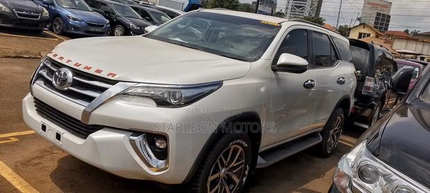 Toyota Fortuner 2.8 D AWD 2017 Silver