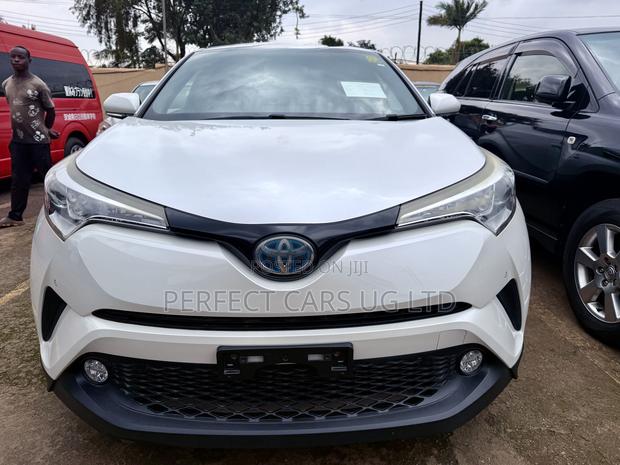 Toyota C-HR 2017 Off white