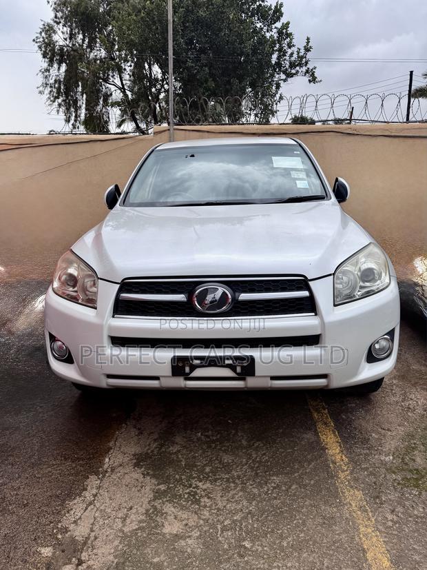Toyota RAV4 2012 Pearl